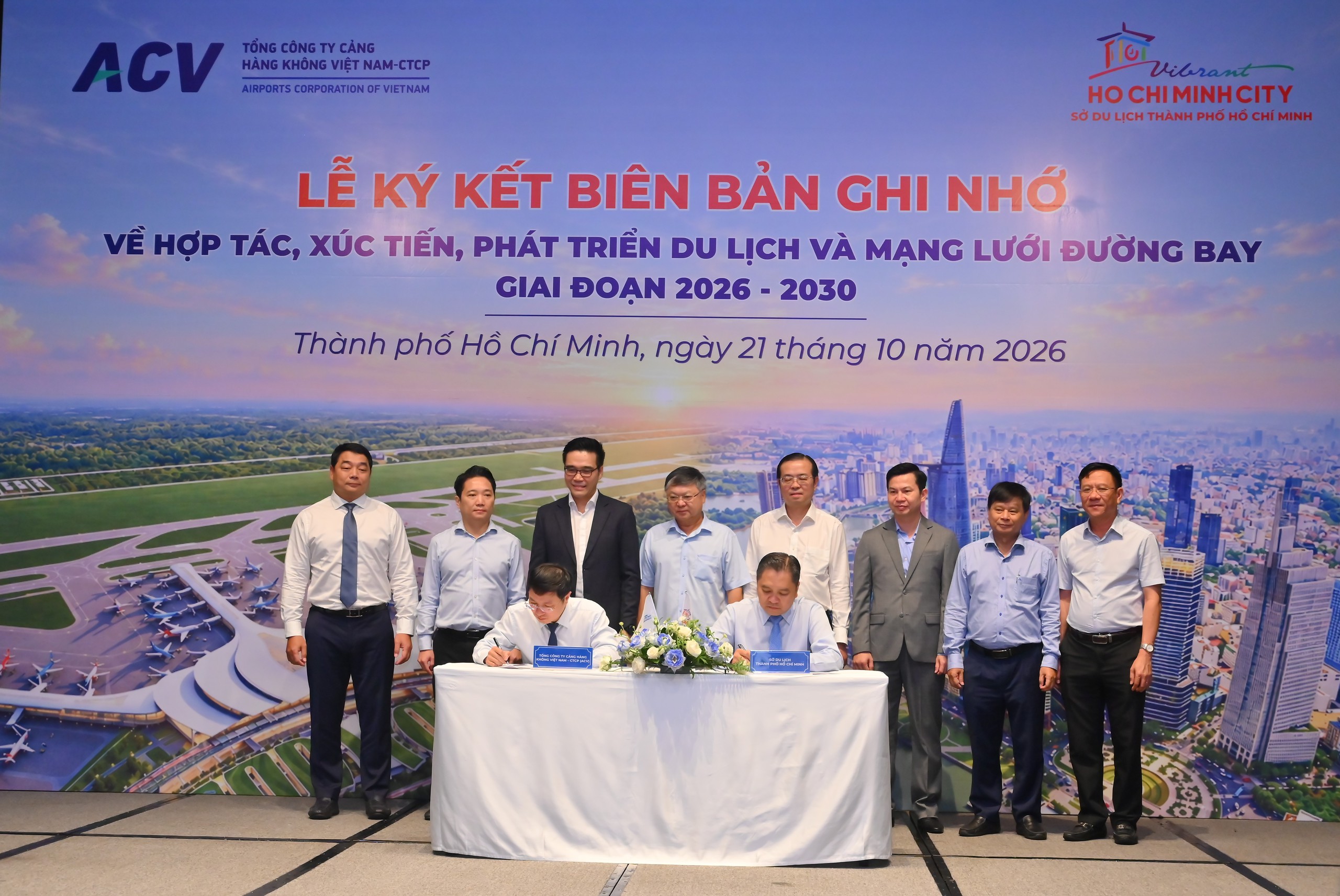 TP.HCM bắt tay ACV mở rộng đường bay, quảng bá du lịch - Ảnh 2.