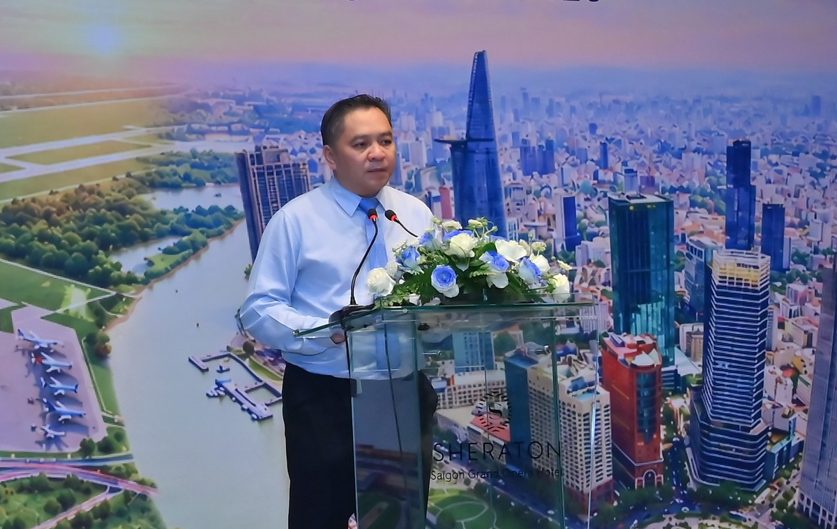 TP.HCM bắt tay ACV mở rộng đường bay, quảng bá du lịch - Ảnh 1.