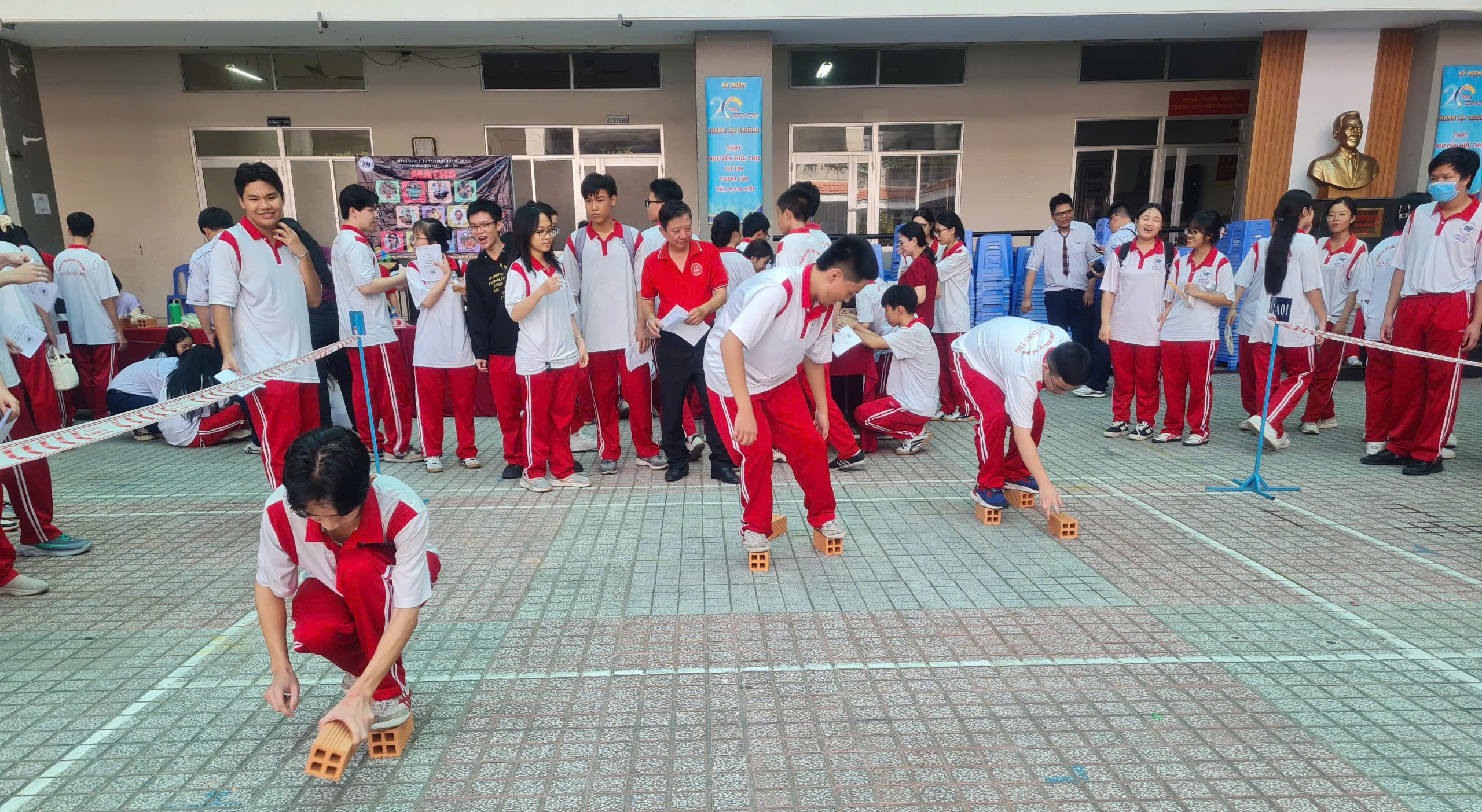 Nhiều trường tại TP.HCM có thể cho học sinh nghỉ thứ bảy - Ảnh 1.