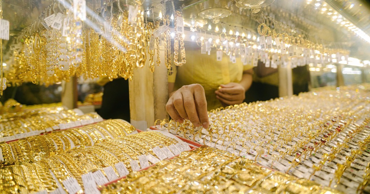 Giá vàng hôm nay 26-10: Vàng nhẫn SJC 'bốc hơi' hơn 5 triệu đồng/lượng sau một tuần