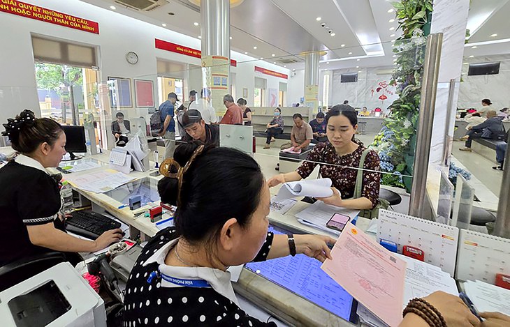 TP.HCM lấy ý kiến về lệ phí cấp sổ hồng, phí đăng ký thế chấp và trích lục thông tin nhà đất - Ảnh 1.