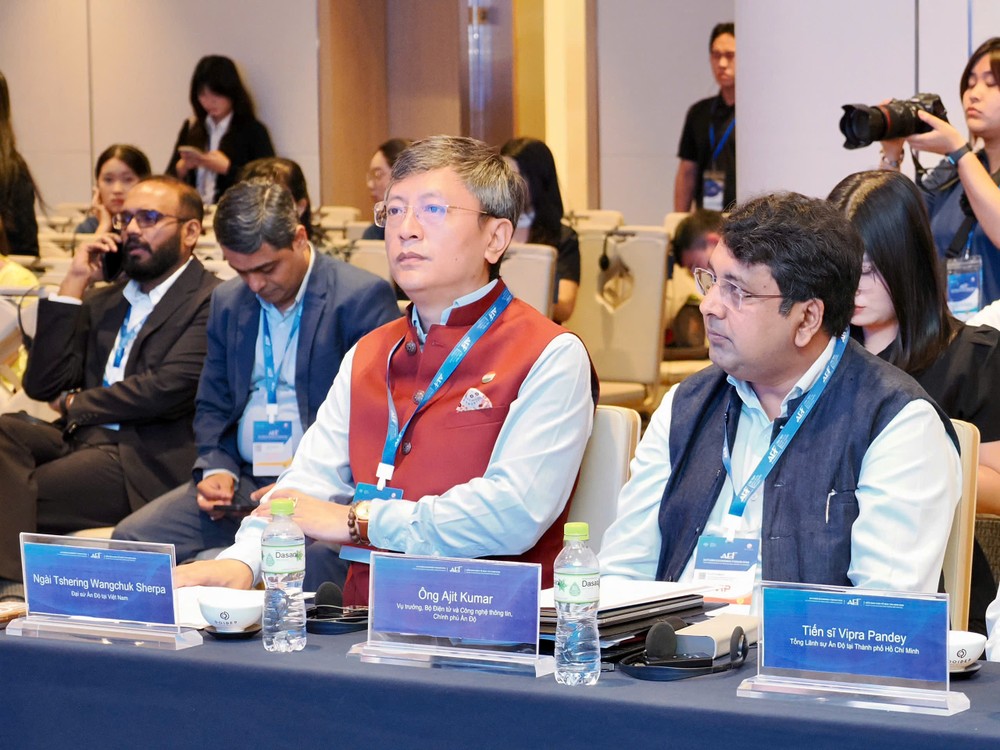 Các đại biểu Ấn Độ tham dự Diễn đàn Công nghệ Tương lai Việt Nam – Ấn Độ 2026 tại TPHCM. Ảnh: HOÀNG TRIỀU 1792987792800_4970179030617774556_g3845582915891695483_f07b41919402f57ca17c09058f7ab398.jpg