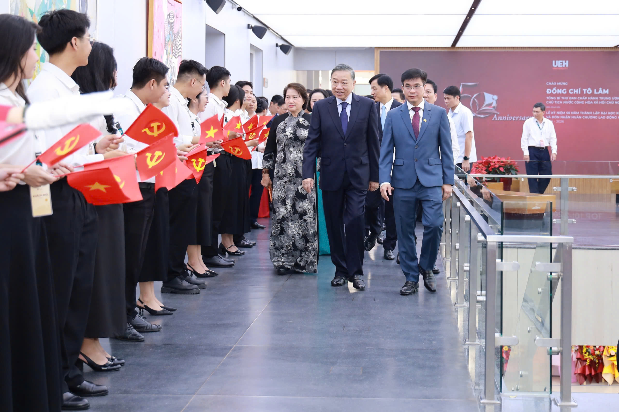 Tổng Bí thư, Chủ tịch nước Tô Lâm dự lễ kỷ niệm 50 năm thành lập Đại học Kinh tế TP.HCM - Ảnh 3.
