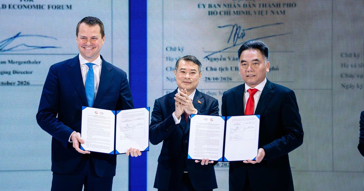 TP.HCM và Diễn đàn Kinh tế thế giới trao văn kiện hợp tác chiến lược