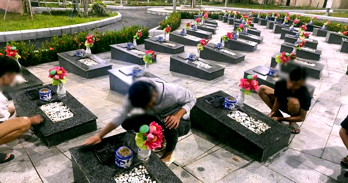 TP.HCM: Công an ngăn 20 thiếu niên chuẩn bị đánh nhau, đưa đi chăm sóc nghĩa trang liệt sĩ