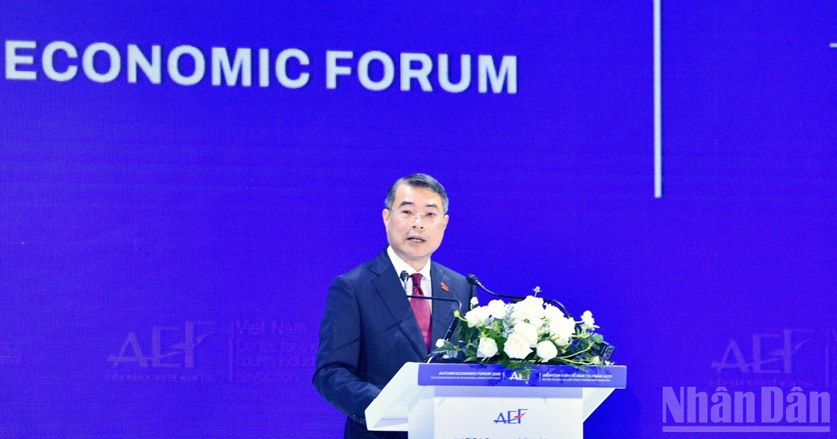 Thủ tướng Lê Minh Hưng dự và đối thoại tại Diễn đàn Kinh tế Mùa thu năm 2026
